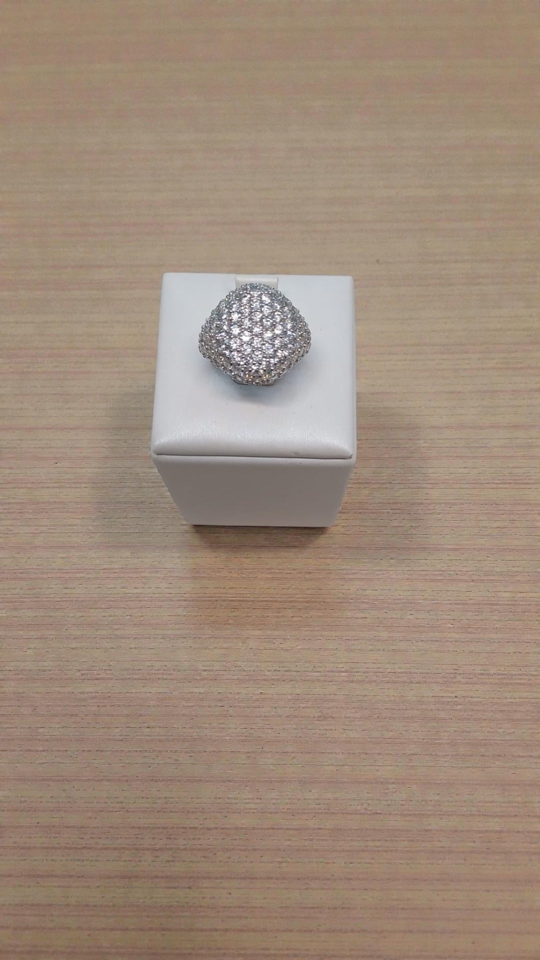 Anello Chevalier