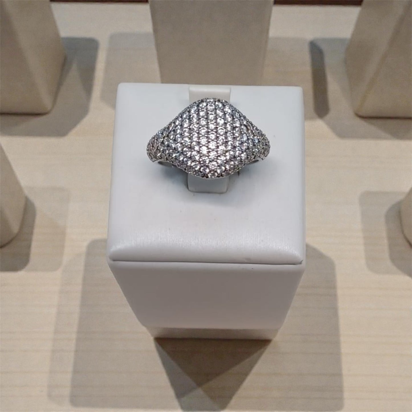 Anello Chevalier